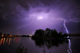 Długi weekend w sierpniu pod znakiem burz? Możliwe gwałtowne zjawiska 