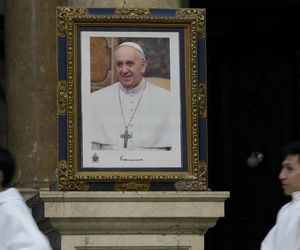 Watykan. Źródła: w leczeniu papieża potrzeba czasu i cierpliwości