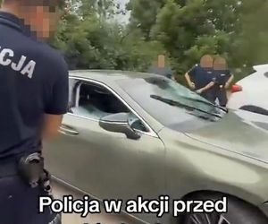 Strzelanina pod Biedronką w Bolkowie. Wyciekło szokujące nagranie z interwencji. Policjant ranny