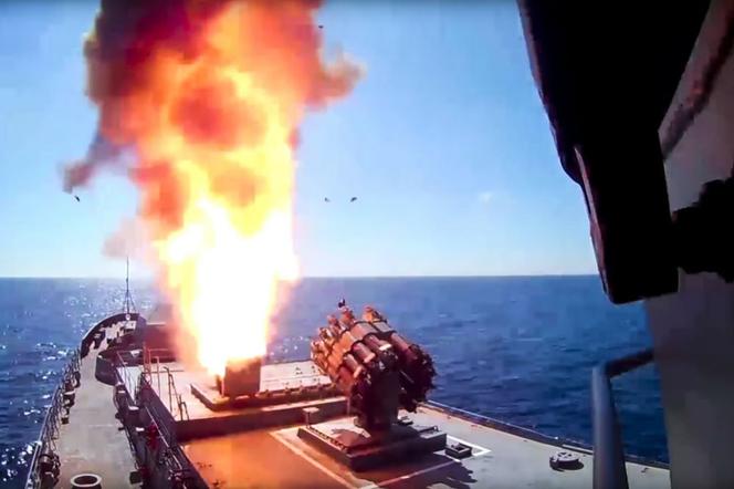 Rosja w gotowości do ataku rakietowego. Na Morzu Czarnym jest sześć okrętów uzbrojonych w pociski Kalibr