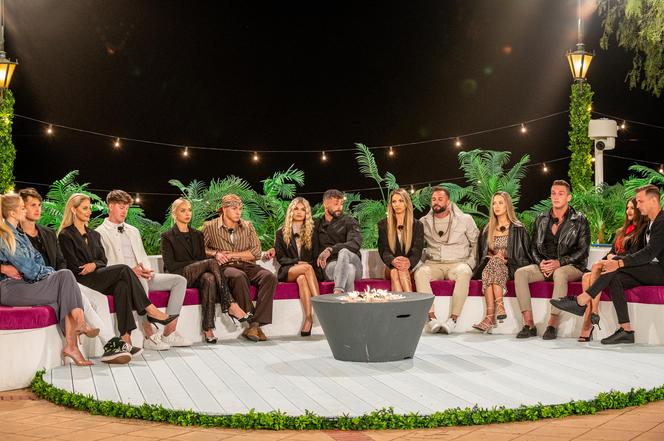 Love Island 9: Dan i Mateusz wylecą z programu przed finałem? Widzowie zdecydowali