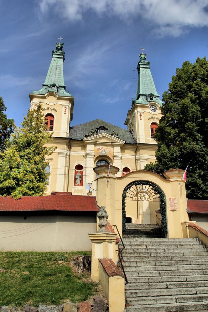 Sanktuarium Matki Bożej Cierpliwie Słuchającej w Rokitnie