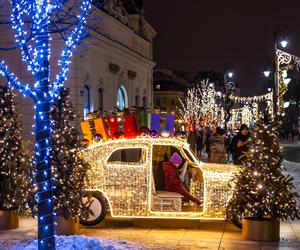 Iluminacja świąteczna 2023 w Warszawie - zdjęcia