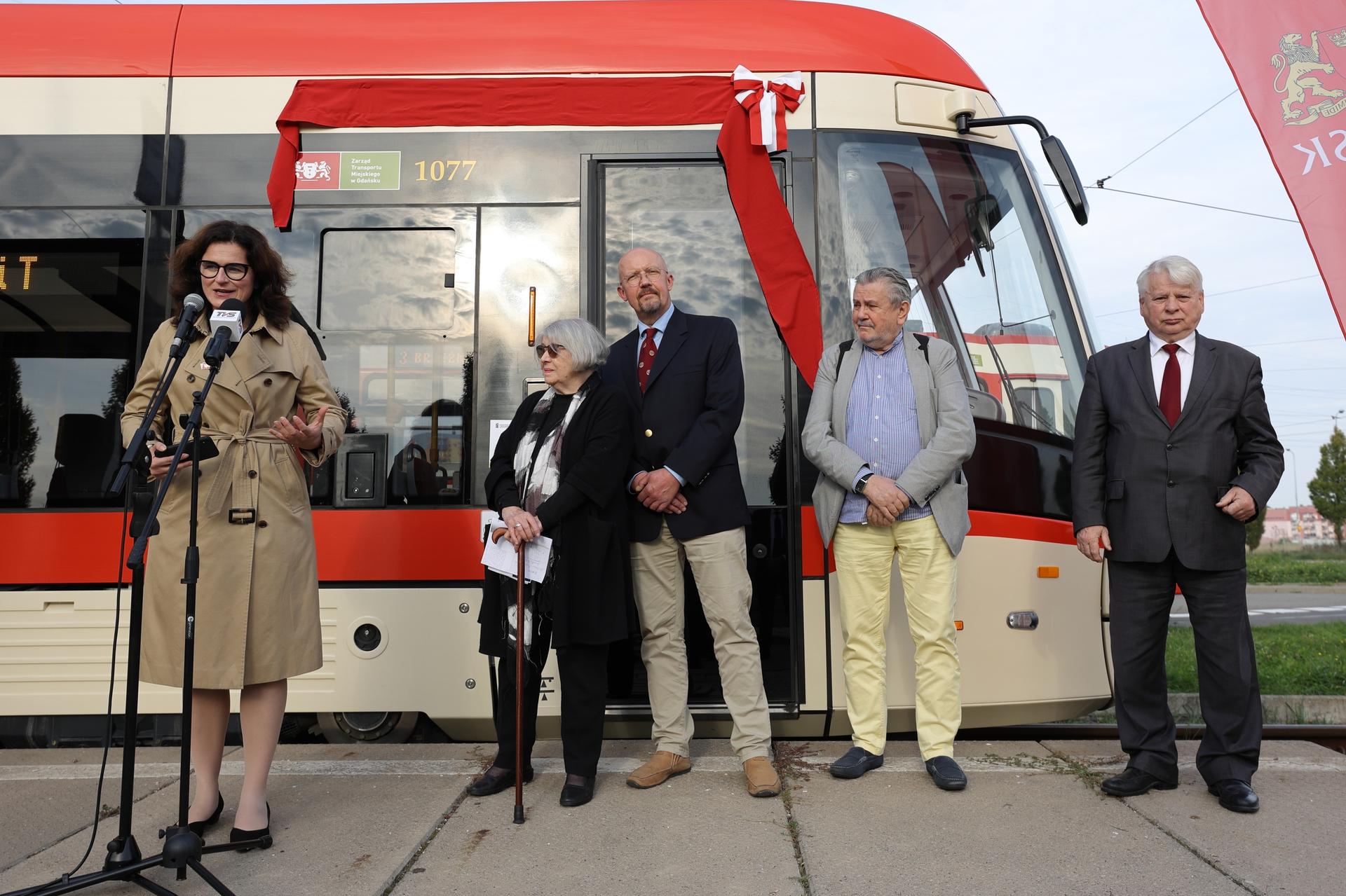 Warszawa ma pomnik, Gdańsk tramwaj Zachwatowicza