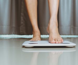 Jak spalić tłuszcz bez wysiłku? Poznaj 5 sposobów