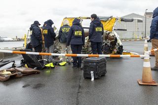 W kraksie nad rzeką Hudson zginęło sześć osób. Helikopter rozpadł się w powietrzu! 