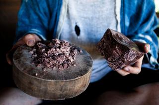 Jak przygotować kakao ceremonialne? Przepis na napój bogów