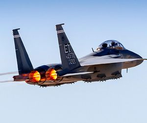 Samoloty  F-15, F/A 18