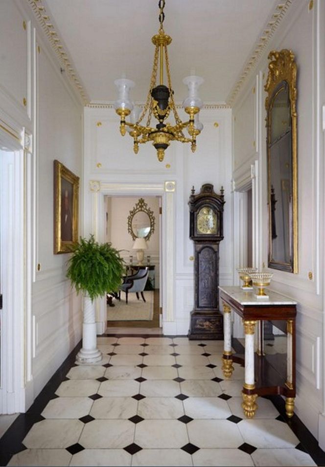 Ugoszczą Nawrockiego jak królową Elżbietę