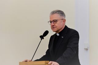 Człowiek i zwierzę – gdzie przebiega granica relacji?