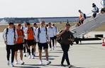 Piłkarze Szachtara Donieck z Ukrainy wylądowali na lotnisku w Jasionce [GALERIA]