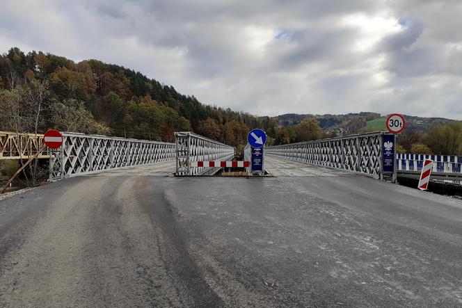 Są pieniądze na budowę nowego mostu na rzece Kamienicy.  Kiedy ruszą prace?