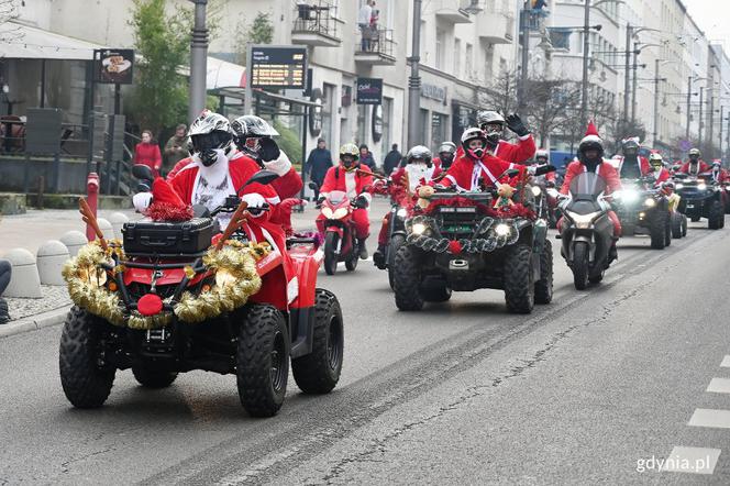 Mikołaje pojechały na motocyklach