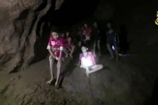 Mlodzi piłkarze zaginieni w jaskini odnalezieni po dziewięciu dniach