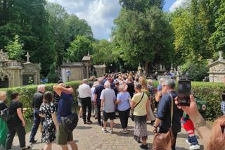 Tłum na pogrzebie Jerzego Stuhra