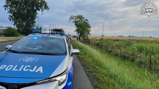 Pyskowice. Nie żyje młody kierowca. Z opla niewiele zostało, wskazówka na liczniku zatrzymała się na 160 km/h