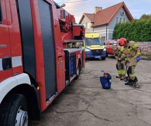 Tajemnicza śmierć na budowie. Ciało mężczyzny między rusztowaniem a ścianą