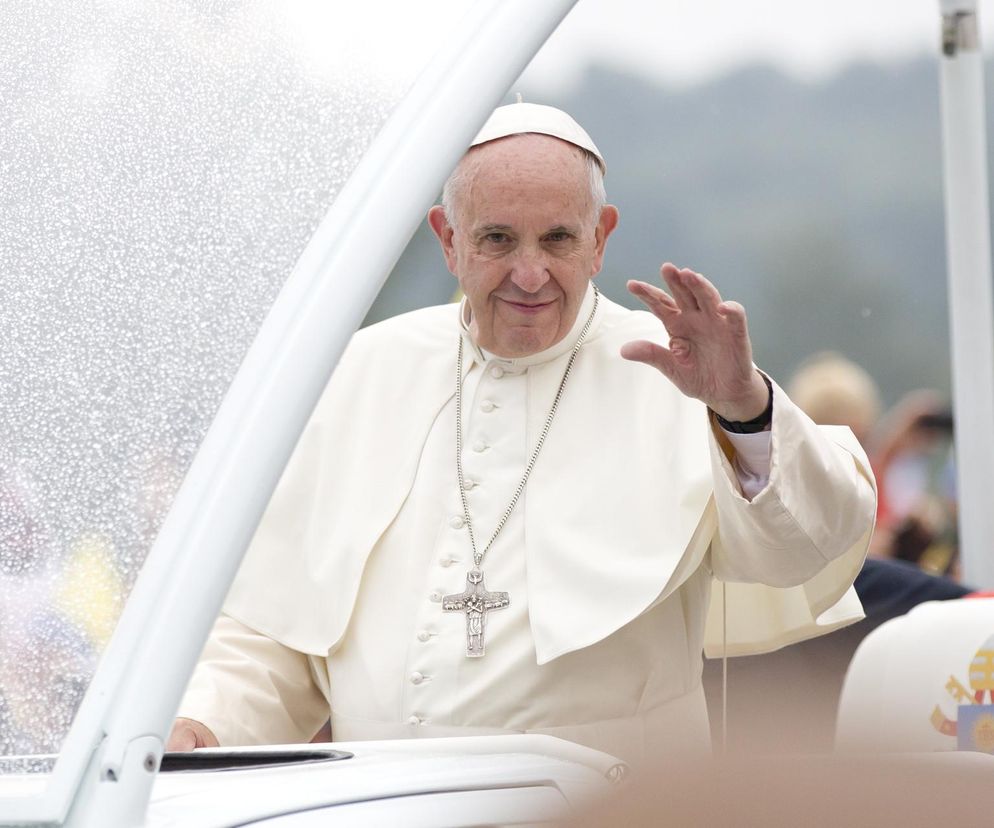 W Krakowie papież Franciszek podróżował tramwajem. Bydgoska Pesa jeździ do dziś 