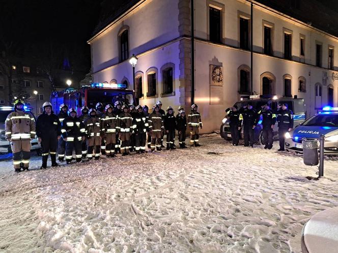 Policjanci w całym kraju oddali hołd zastrzelonym kolegom. „Ich śmierć jest tragedią dla całej polskiej policji” 