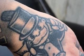 Tak Budda dziękuje za pomoc w wyjściu z więzienia! Obłędnie droga fura!