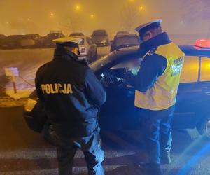 Kontrola drogowa. Policja sprawdzała taksówki z aplikacji