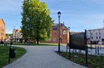Plac Kościeleckich rozkwita na wiosnę. Bydgoszczanie chętnie wybierają go na spacer
