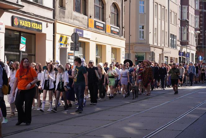 Igry 2024. Barwny korowód studentów przeszedł ulicami Gliwic