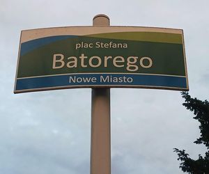 Plac Batorego po przebudowie