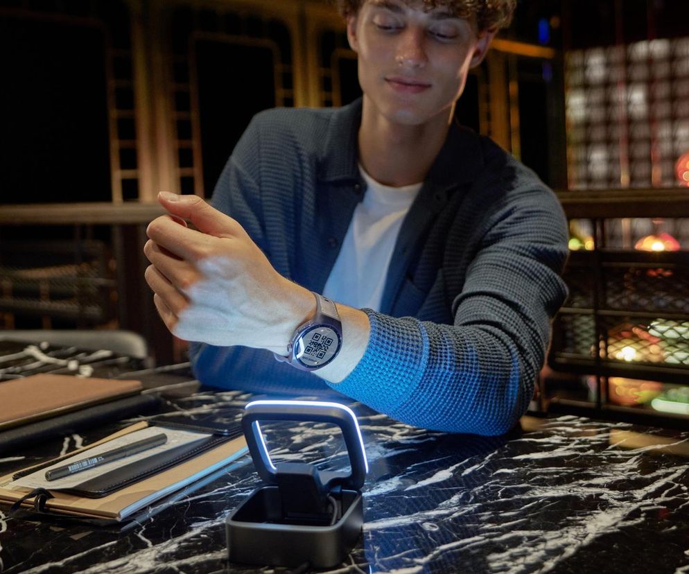 Płatności zbliżeniowe NFC w HUAWEI WATCH 5