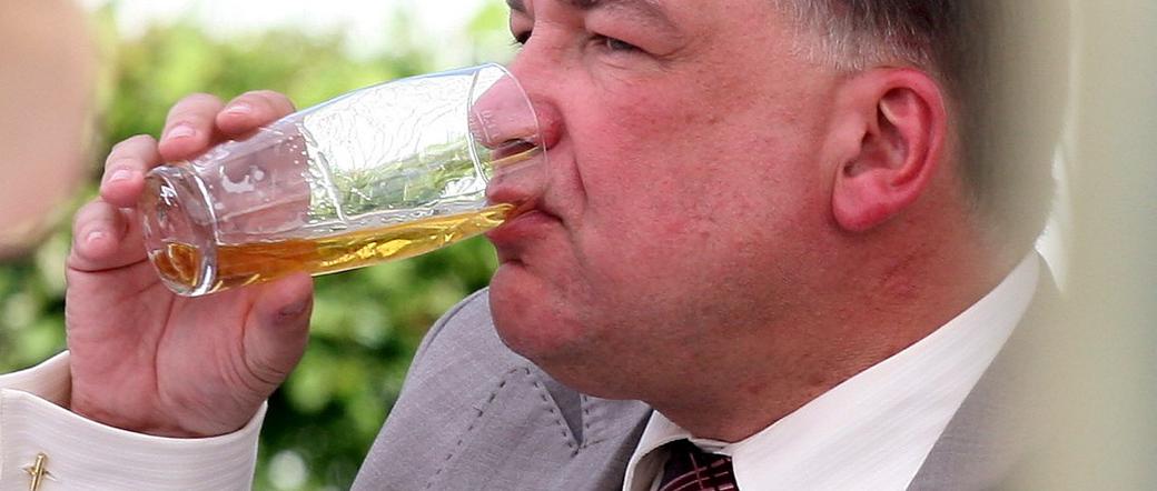  Struzik wyda pół miliona na wyżerkę