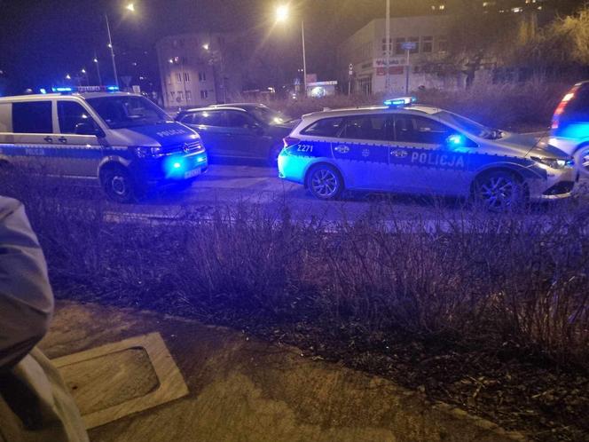 Pijany policjant groził nożem klientom w kebabie. Znamy kulisy zatrzymania