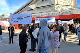 Protest Przeciwko Podziałom - Tarnów 2022