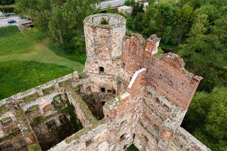Zamek w Drzewicy od XVIII wieku popada w ruinę
