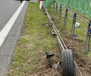 Wypadek na A1 pomiędzy Nowymi Marzami i Grudziądzem! Dostawczak wbił się w barierki