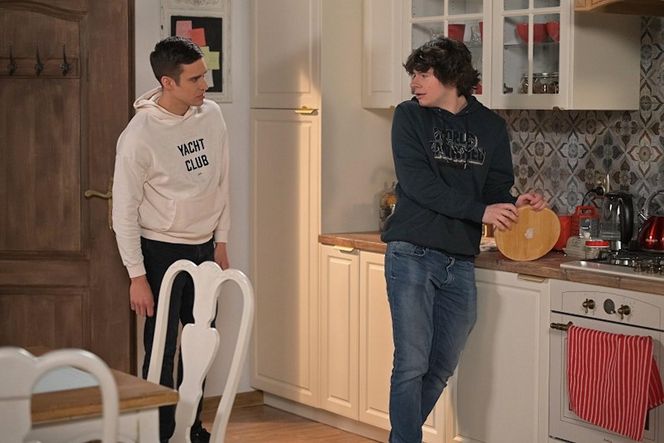 Pierwsza miłość. Filip (Dominik Smaruj), Florian/ Florek (Michał Kurek)