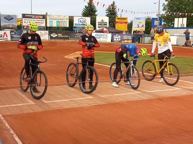 Pierwszy dzień za nami. W Lesznie trwają Indywidualne Mistrzostwa Polski w speedrowerze