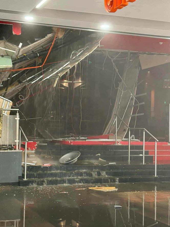 1400 osób ewakuowane po zarwaniu się sufitu w Cinema City