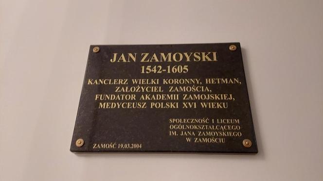 Zwiedzanie Nowej Akademii Zamojskiej z przewodnikiem