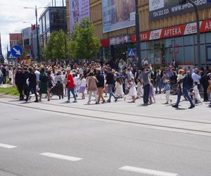 Boże Ciało 2025. Tysiące osób uczestniczyło w olsztyńskich procesjach