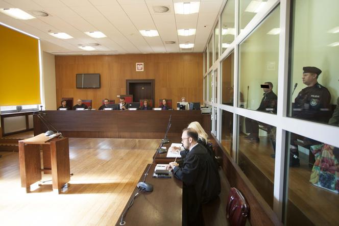 To za nich siedział Komenda?