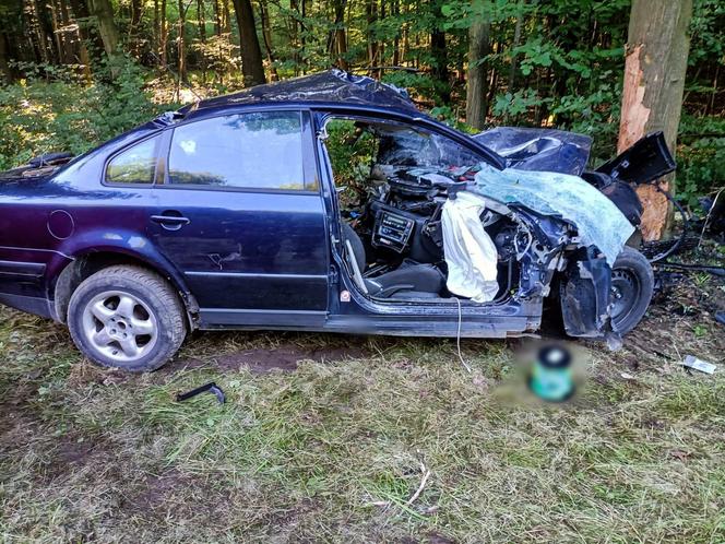 Lubelskie: Tragedia na drodze. Na miejscu zginął 32-letni kierowca samochodu 