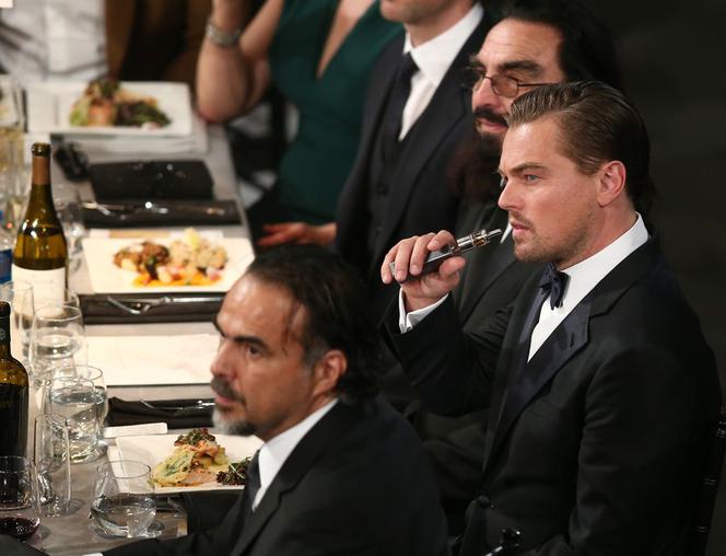 Leonardo DiCaprio z e-papierosem na SAG Awards 2016