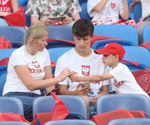 Kibice na meczu Polska-Mołdawia na Stadionie Śląskim