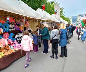 Stoiska wystawców podczas Jarmarku św. Stanisława można odwiedzać w godz. 10.00-18.00 w dn. 10 i 11 maja