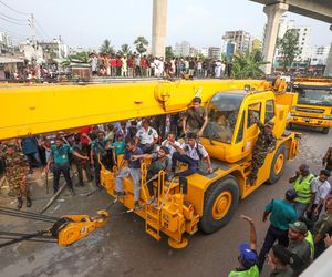 Samolot spadł na szkołę! Dziesiątki zabitych, 170 rannych