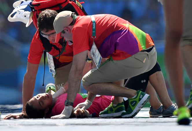 Rio 2016: Biegaczka upadła i nie dawała znaku życia