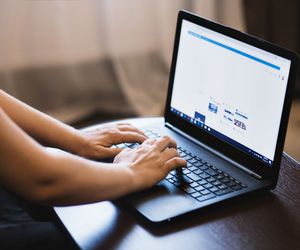 Laptop do 1000 zł w 2024 — 5 najlepszych modeli do grania, pracy i nauki 