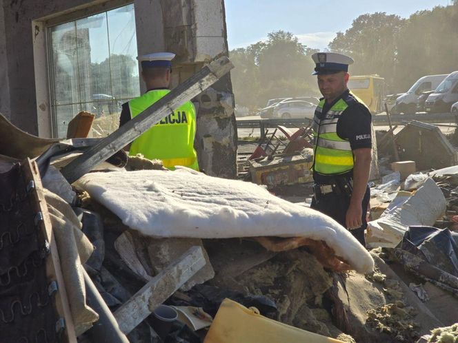 Policjanci z Grudziądza pomagali powodzianom z Kłodzka