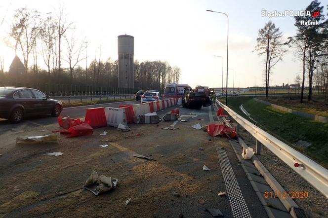 Alfa Romeo na dachu. Do tego prowadzi nadmierna prędkość