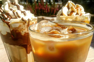 Gorąco? Mamy na to sposób! Oto TOP 10 miejsc, w których wypijesz coś orzeźwiającego [ADRESY, CENY]